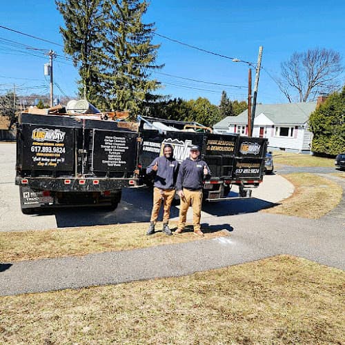 Lug Away Junk Removal hero photo