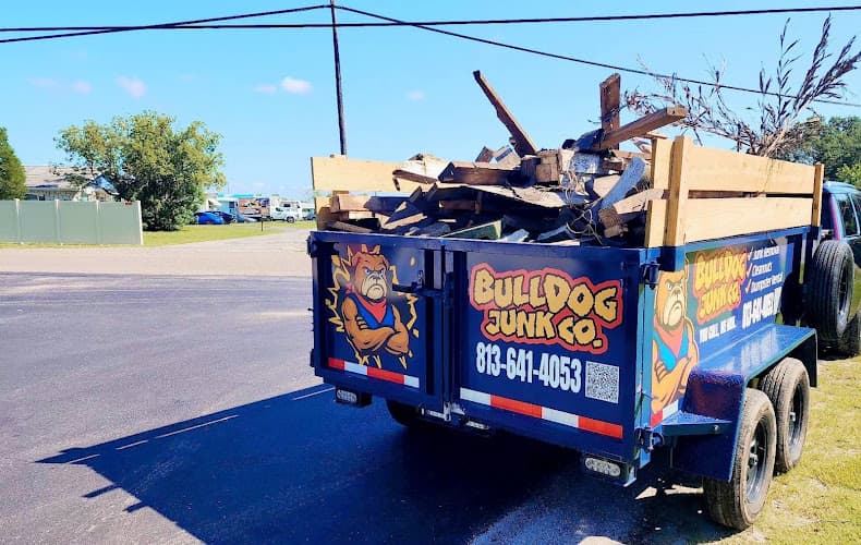 Bulldog Junk CO - Dumpster rental in Ruskin, Florida