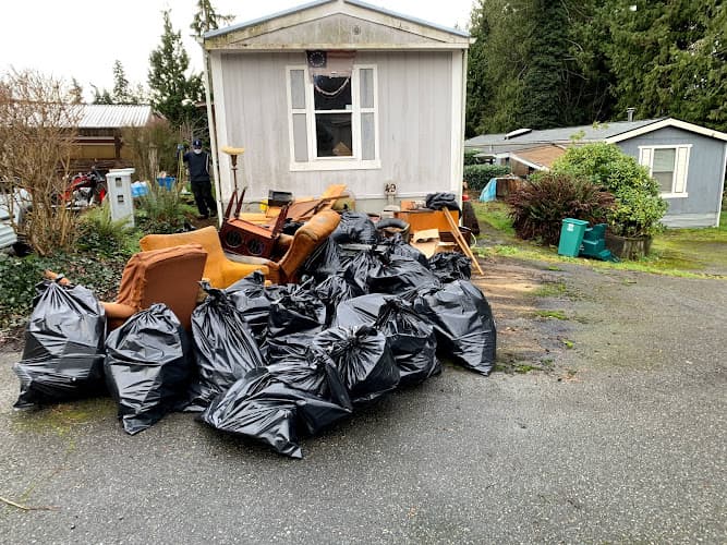 Junk & Demolition Pros, Dumpster Rentals, Junk Removal - Dumpster rental in Issaquah, Washington