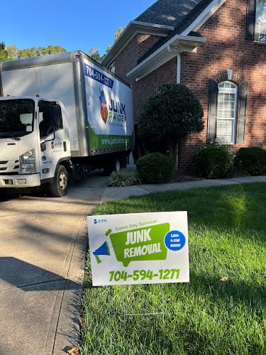 Junk Raider - Dumpster rental in Charlotte, North Carolina