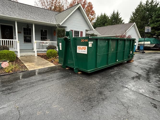 Holmes Disposal Inc. - Dumpster rental in Hickory, North Carolina