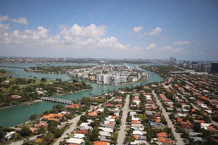Miami Beach Sanitation Department - Dumpster rental in Miami Beach, Florida