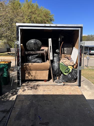 JunkGuys San Antonio - Dumpster rental in Universal City, Texas
