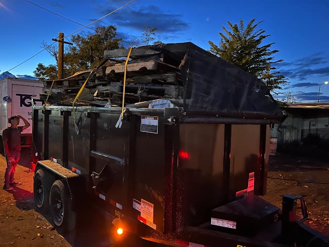 Clean Up Crew - Dumpster rental in Richland, Washington