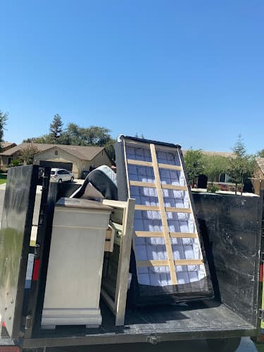 Residential junk removal Bakersfield - Dumpster rental in Bakersfield, California