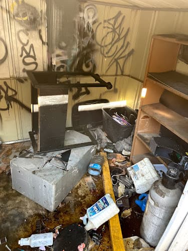 Moorpark Hauling & Junk Removal - Dumpster rental in Moorpark, California