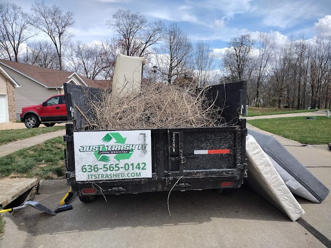 Just Trash It Junk Removal & Demo - Dumpster rental in De Soto, Missouri