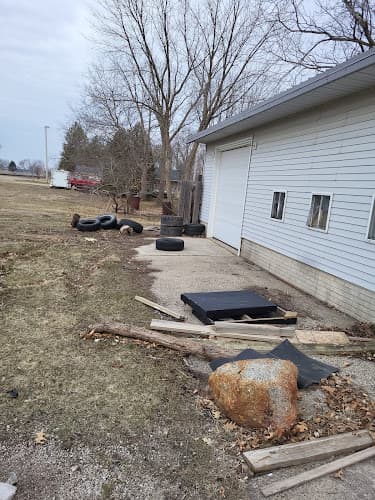 Hawkeye Junk Removal - Dumpster rental in Cedar Rapids, Iowa