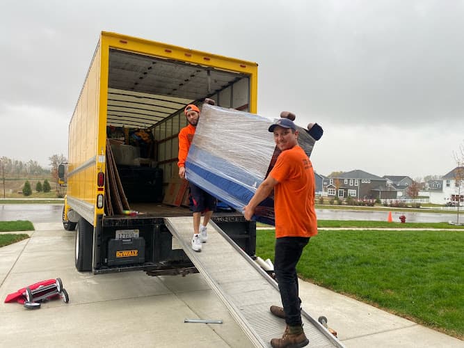 Pack-Men Movers Inc (Illinois) - Dumpster rental in Oak Park, Illinois