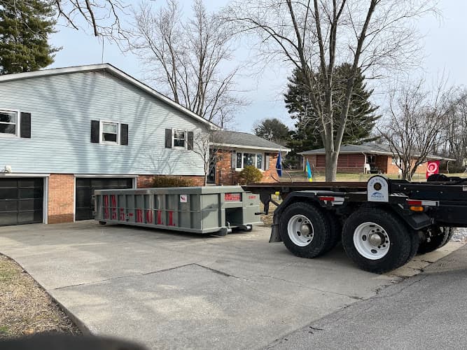 RW Rolloff LLC - Dumpster rental in Bloomington, Indiana