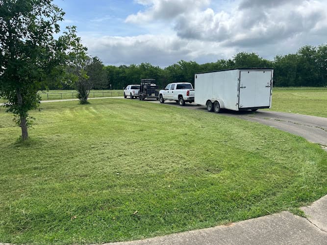 Smitty's Property Management/dumpster rental - Dumpster rental in Scroggins, Texas